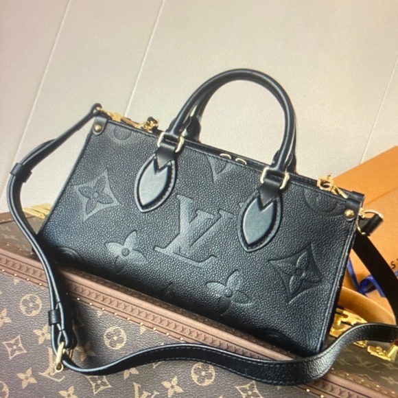 Louis Vuitton Black Satchel with Gold Chain - Picture 3 of 7